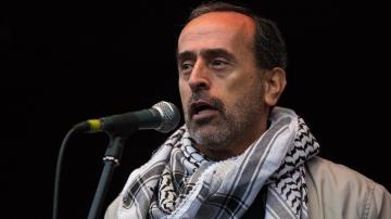 Hamas Operative’ in London Chairs Group Behind Major Pro-Palestine Protests and Works as TV Presenter